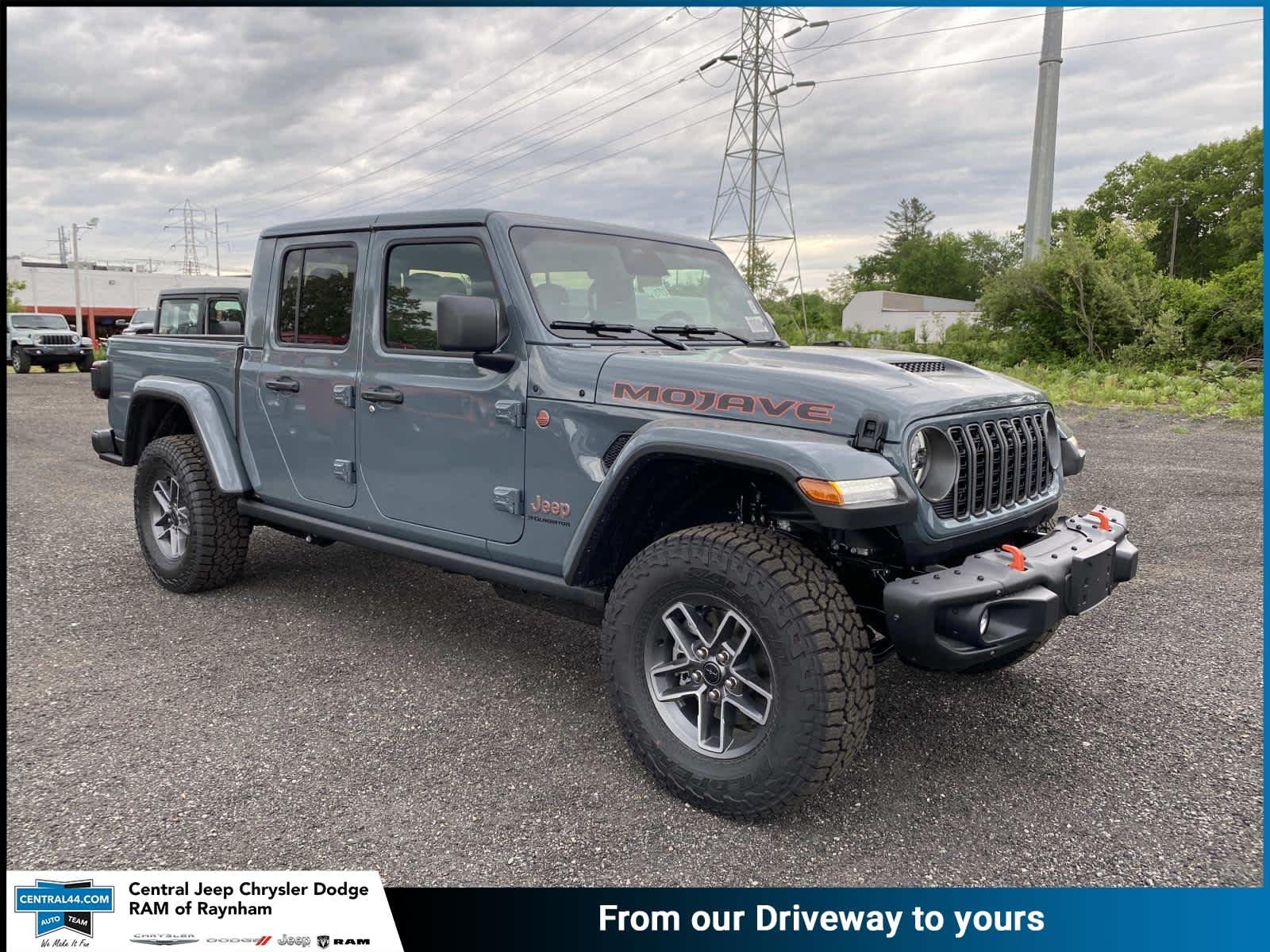 2026 Jeep Gladiator Mojave X Auto's photo