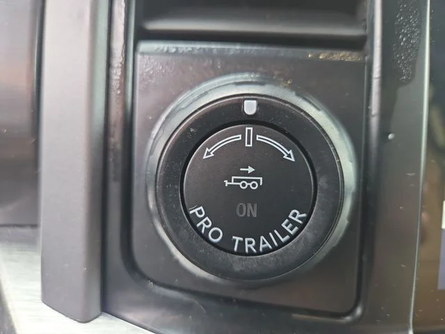 Used 2021 White Ford Lariat image 36