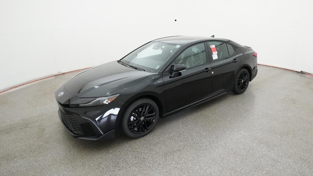 2026 Toyota Camry SE Hybrid's photo