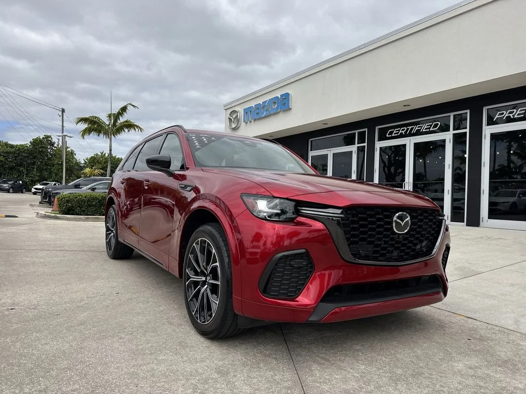 Certified Used 2025 Red Crystal Mazda 3.3 Turbo S Premium Plus image 30