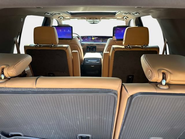 2026 Cadillac Escalade Luxury photo 5