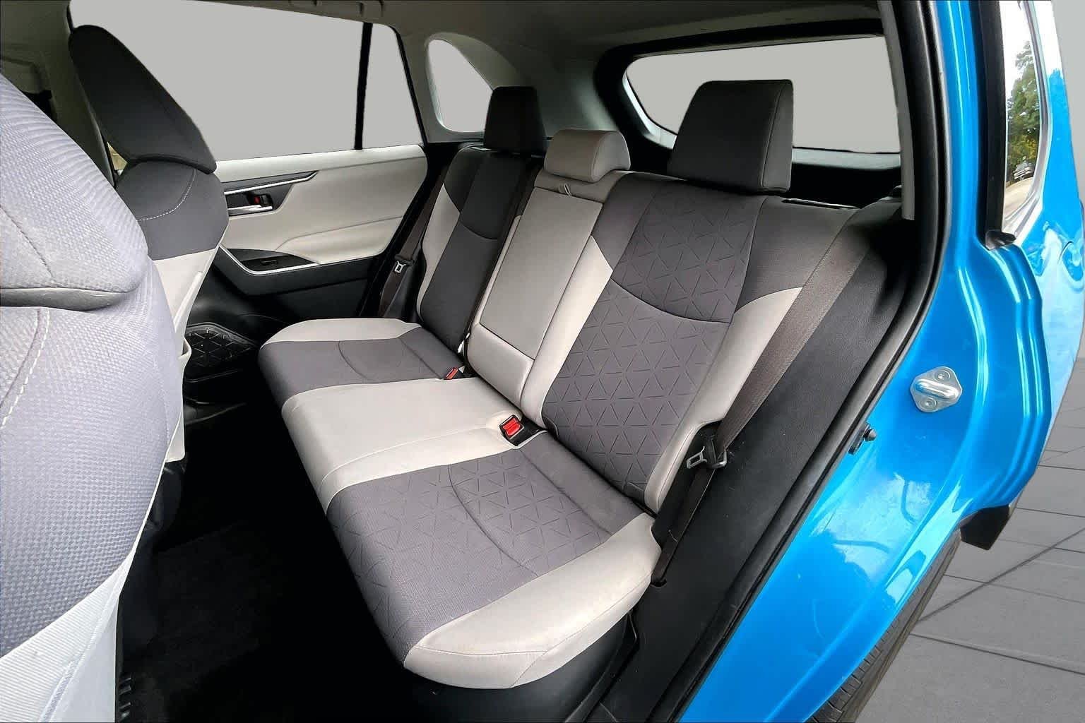Used 2019 Blue Flame Toyota Hybrid XLE image 20