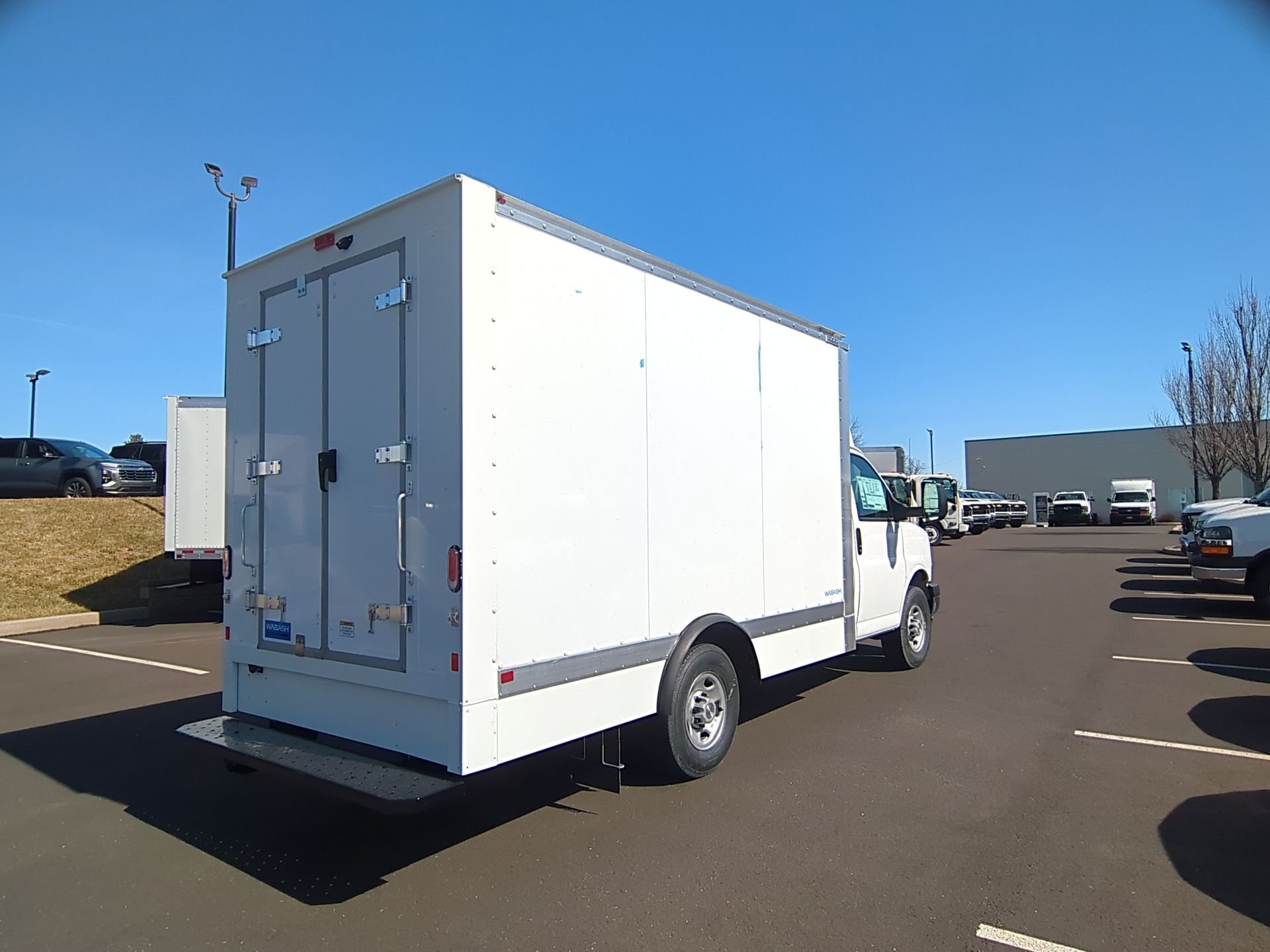New 2025 Summit White Chevrolet 1WT image 42