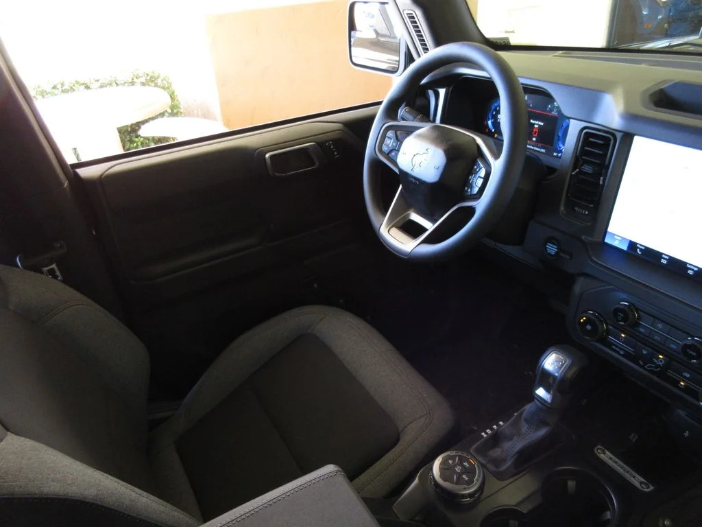 2025 Ford Bronco 4-Door Base - Photo 21