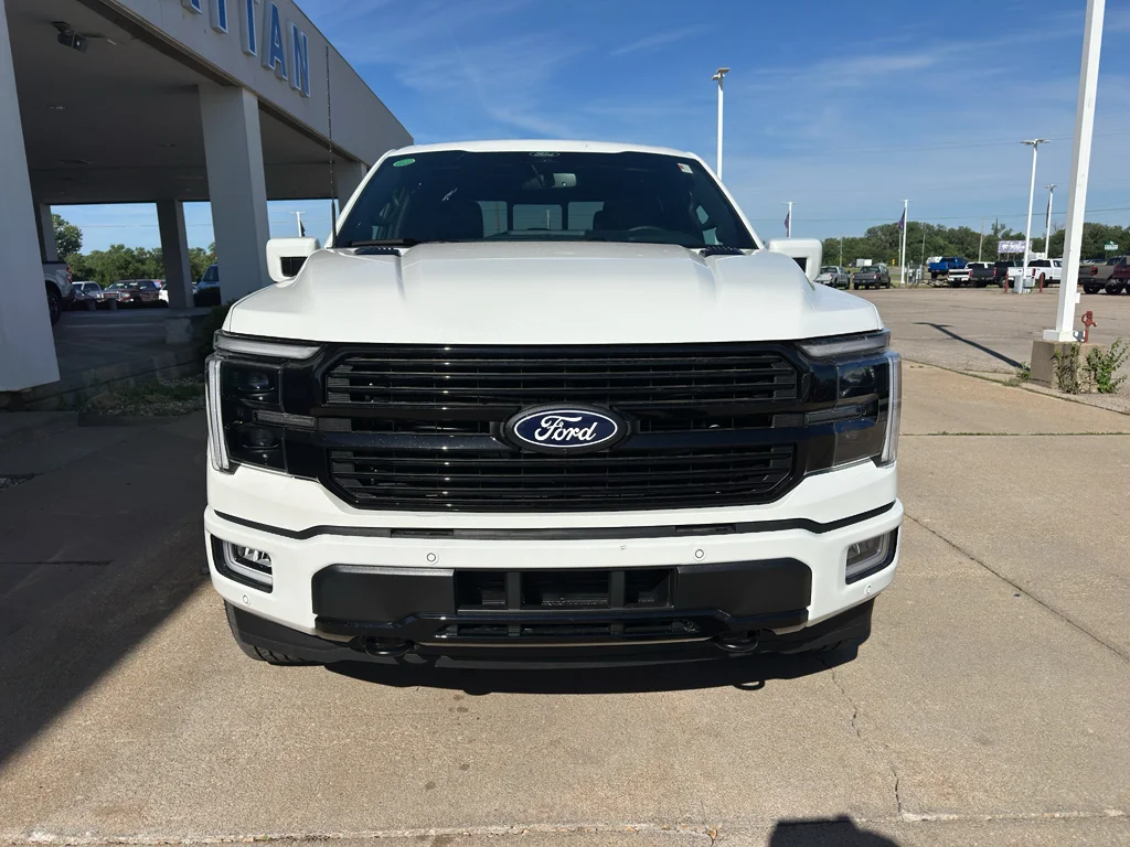 New 2026 Star White Metallic Tri-Coat Ford Platinum® image 8