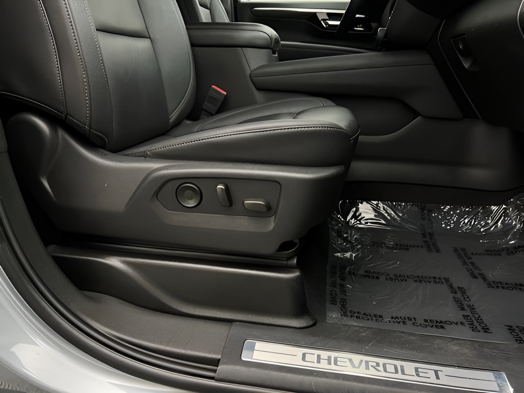 Used 2025 Sterling Gray Metallic Chevrolet Z71 image 38