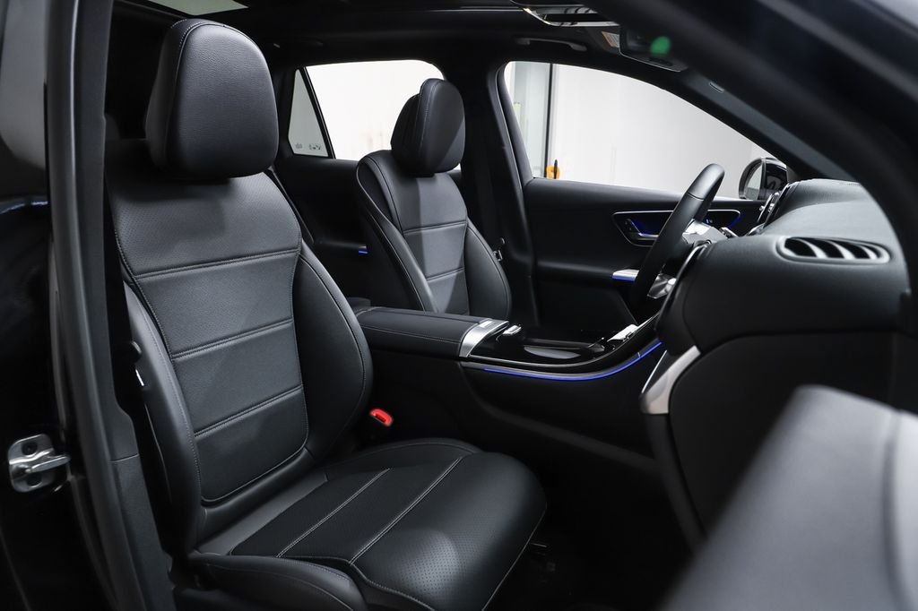 New 2026 Black Mercedes-Benz GLC 300 image 10