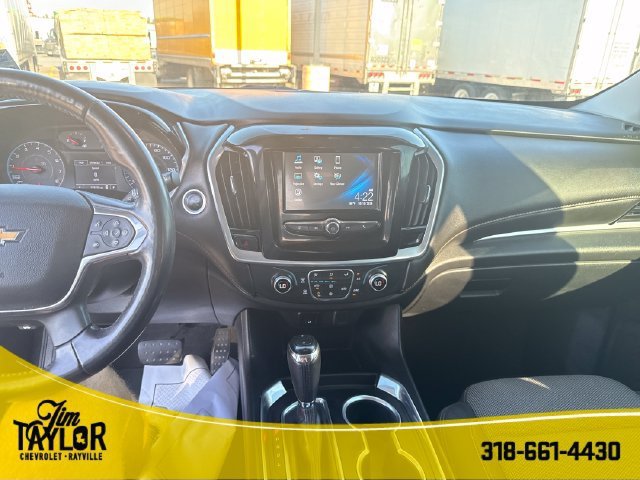 Used 2019 SUMMIT WHITE Chevrolet LT Cloth image 20