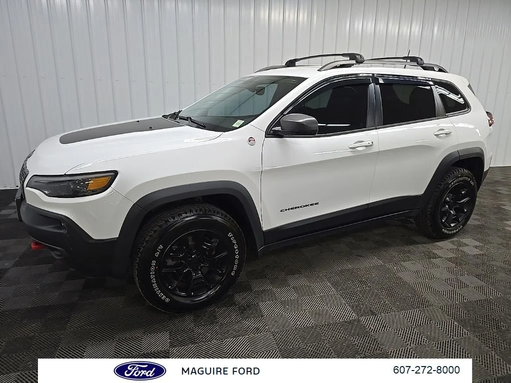 Used 2019 White Jeep Trailhawk image 7