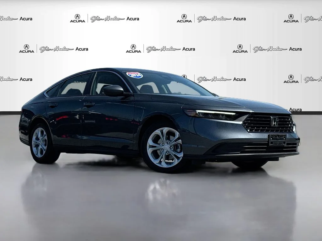 Used 2024  Honda LX image 2
