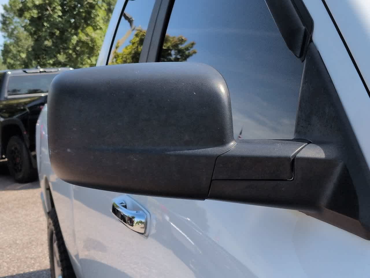 Used 2016 Bright White Clearcoat Ram Big Horn image 12