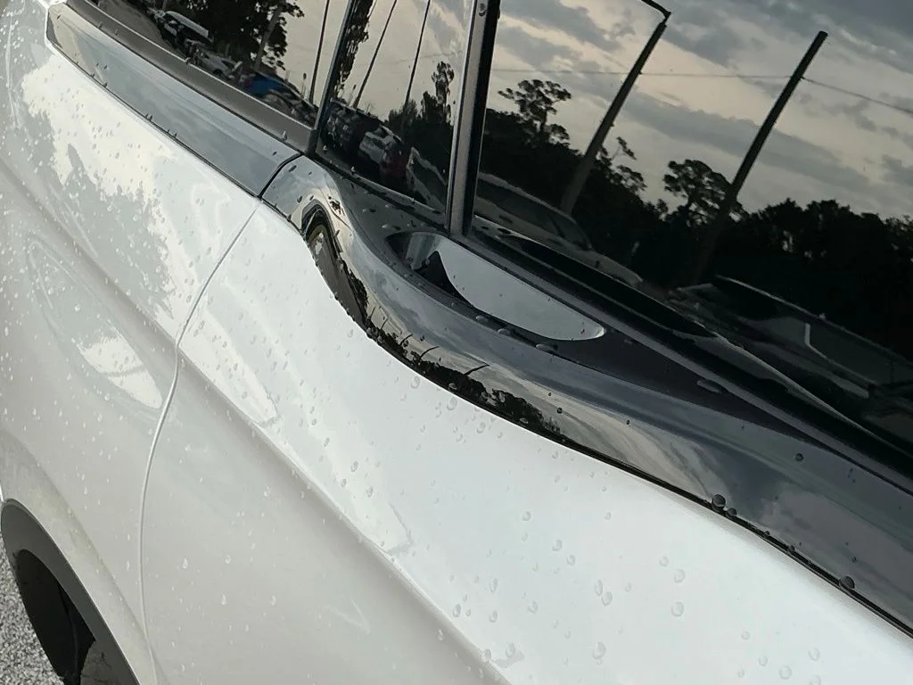 Used 2026 White Lincoln Premiere image 20