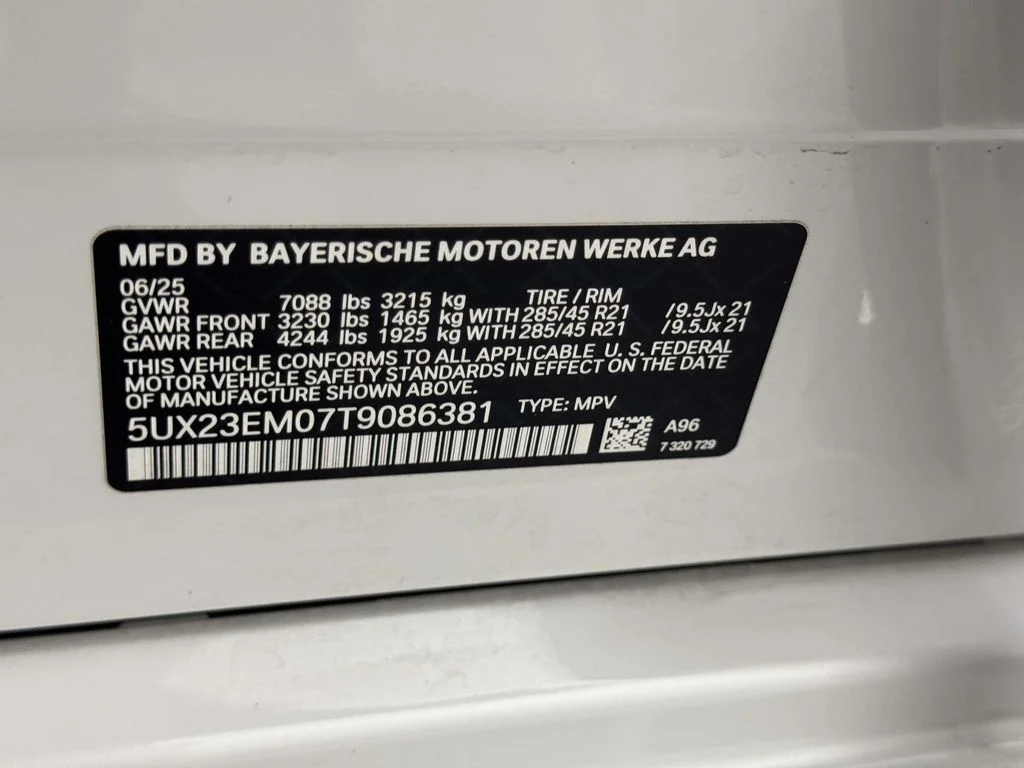 Used 2026 White BMW xDrive40i image 16