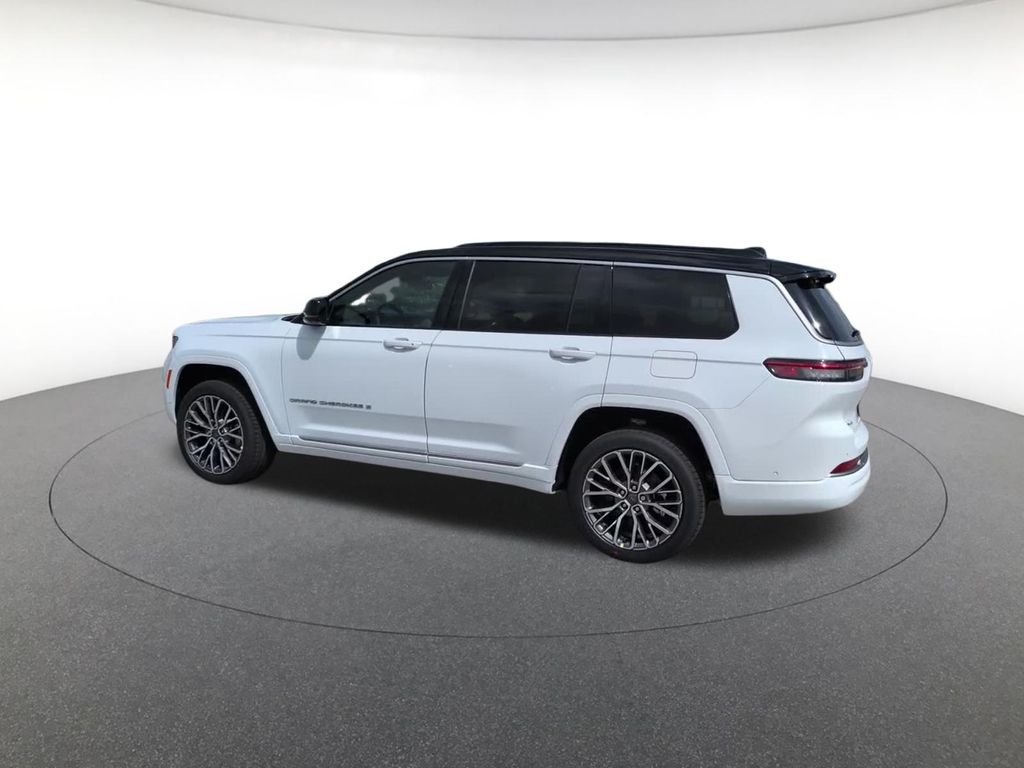 New 2026 White/off-white Jeep Summit image 11