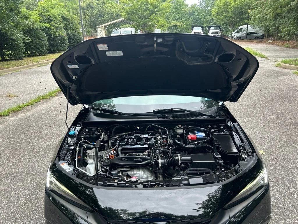 Used 2023 Black Honda EX-L image 13