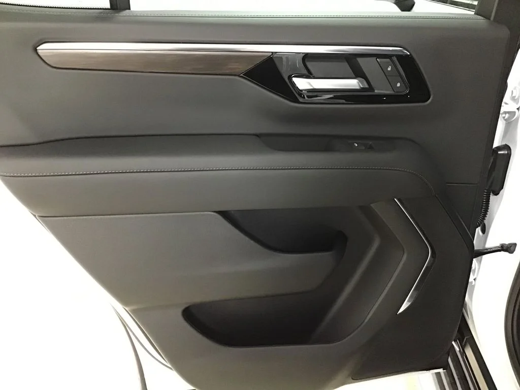 2026 Chevrolet Tahoe LS - Photo 15