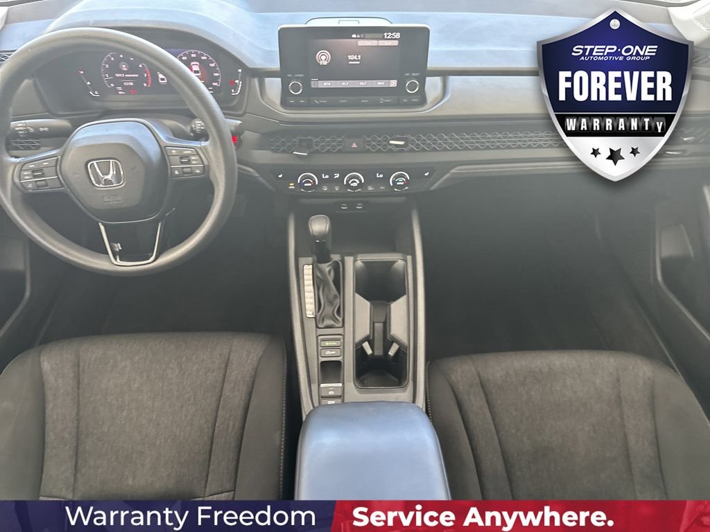 Used 2023  Honda EX image 18