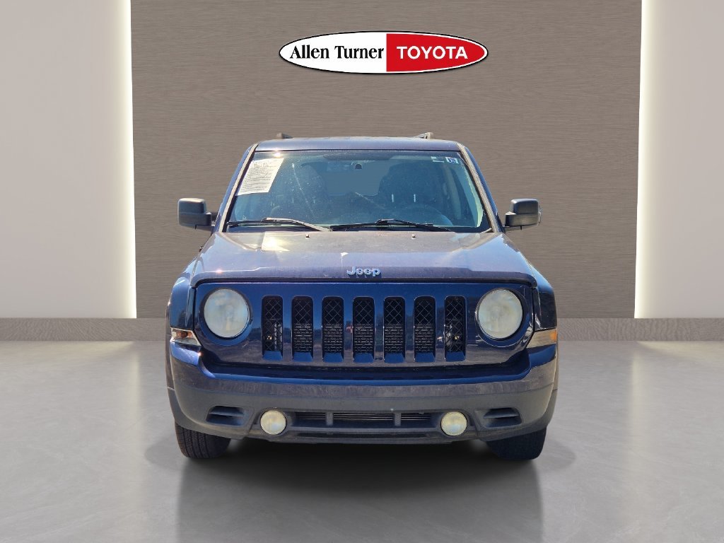 Used 2014 Blue Jeep Sport image 6