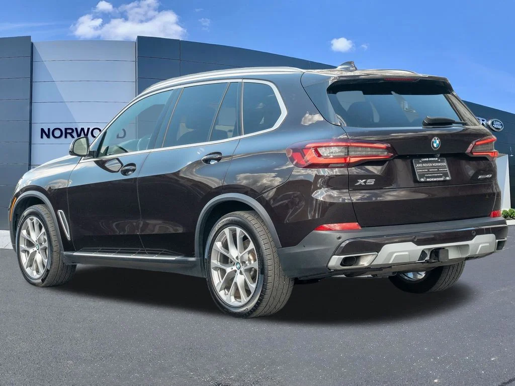 Used 2022 Brown BMW xDrive40i image 6