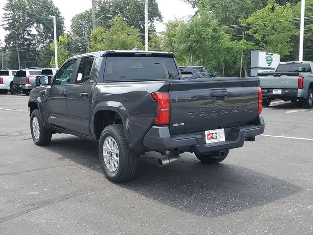 New 2026  Toyota SR5 image 3