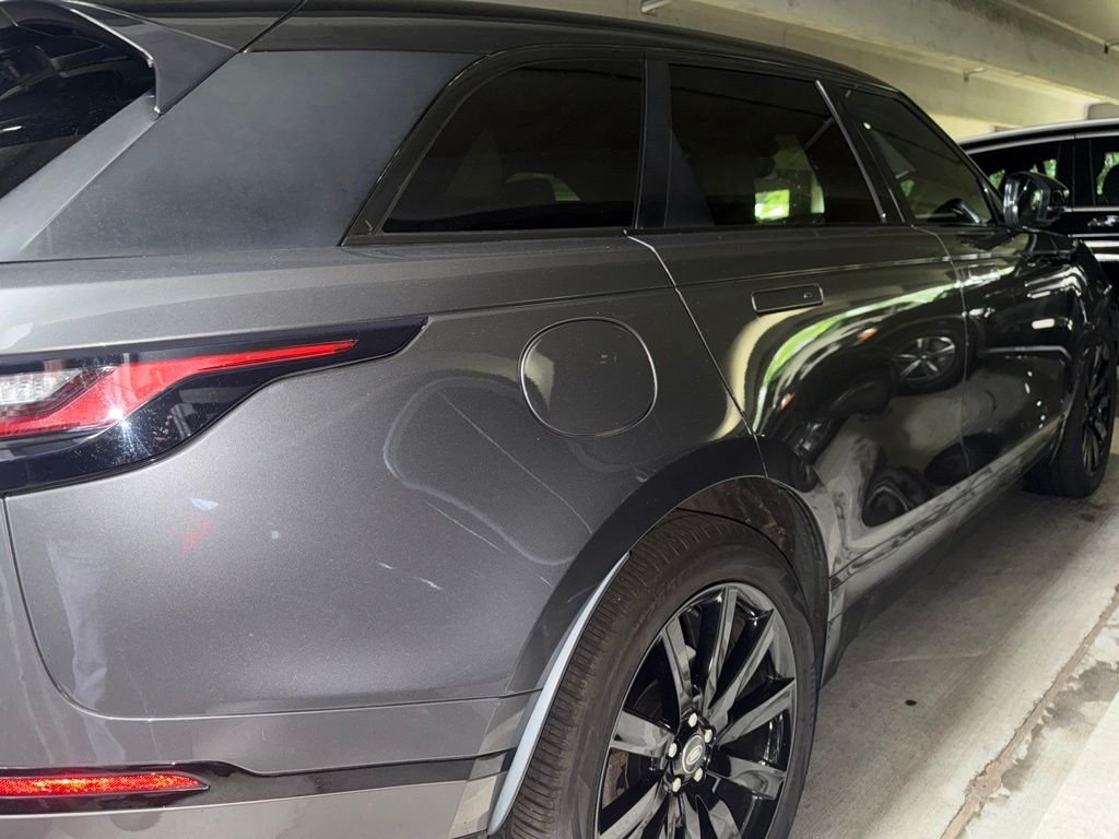 Used 2018  Land Rover HSE R-Dynamic image 3