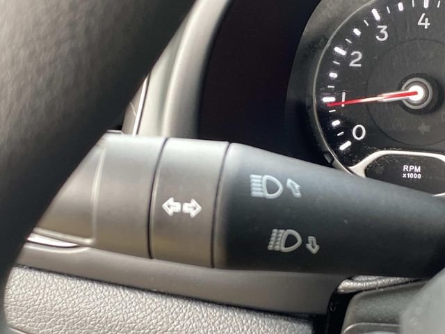 Used 2023 Black Clearcoat Jeep Latitude image 15