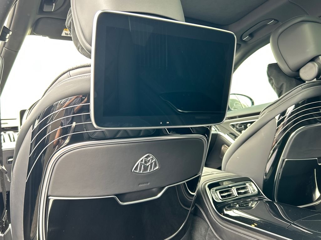 Certified Used 2024  Mercedes-Benz Maybach S 680 image 25