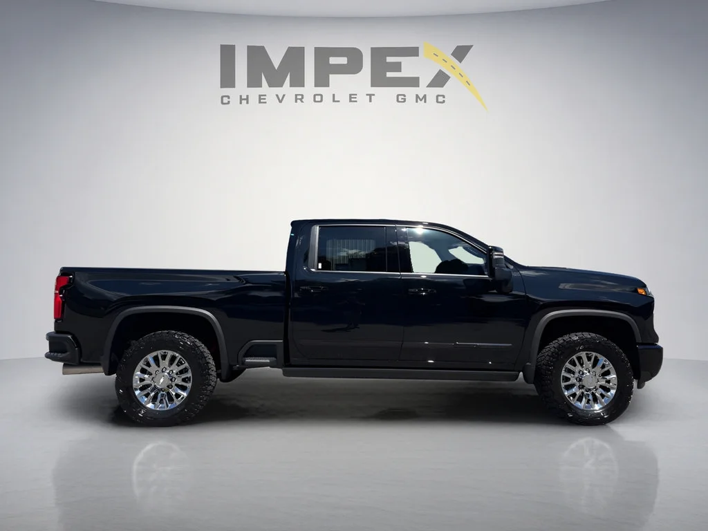 Used 2026 Black Chevrolet High Country image 6