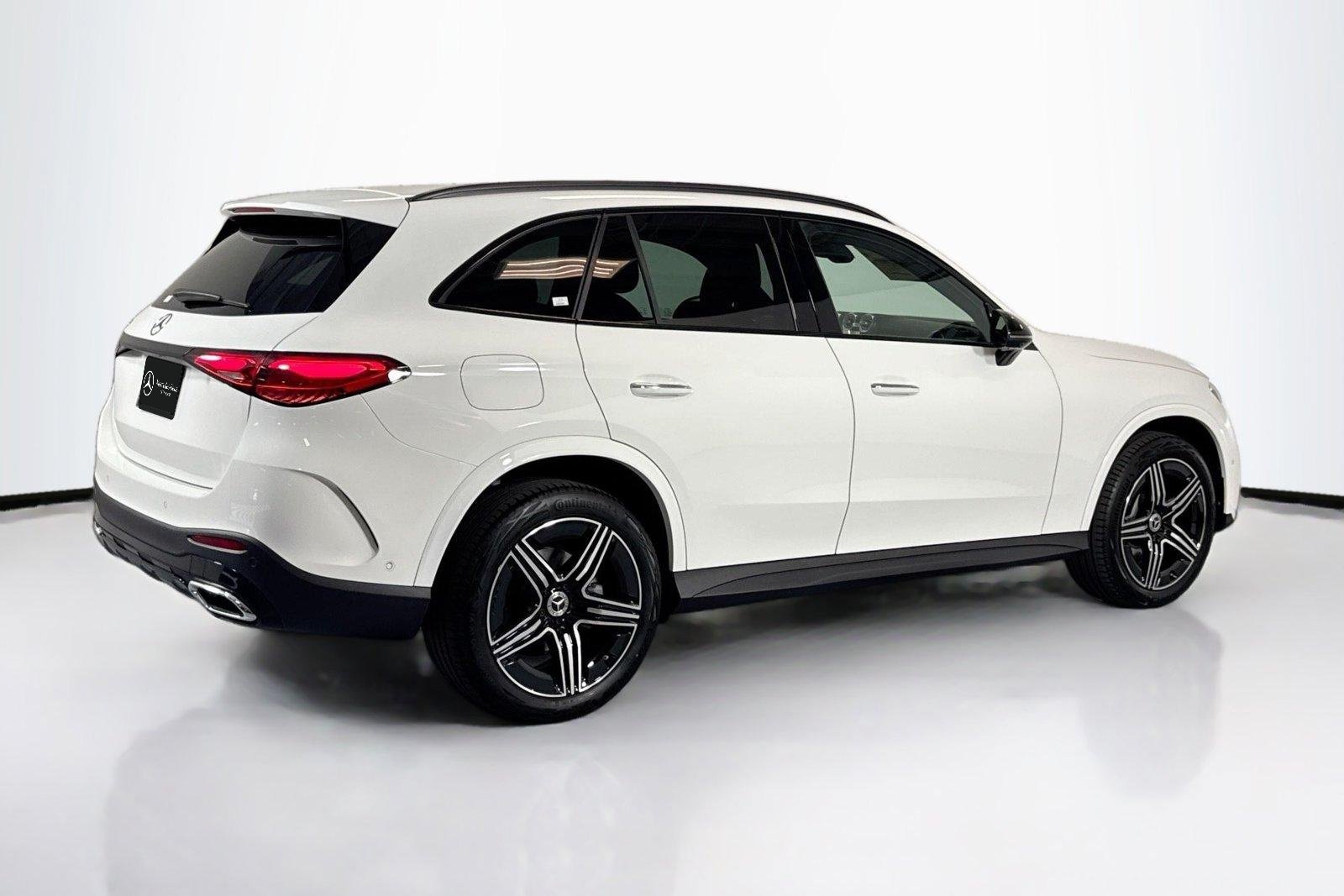New 2026 Polar White Mercedes-Benz GLC 300 image 5