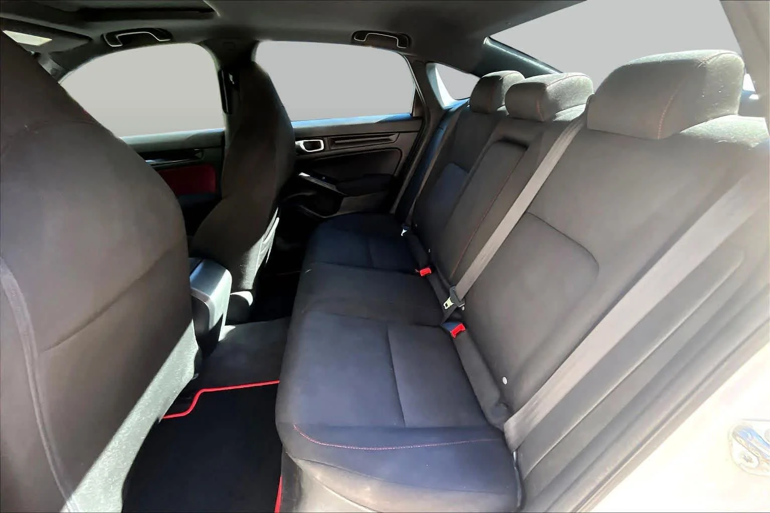 Used 2024 Platinum White Pearl Honda  image 21