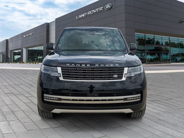 New 2026 Santorini Black Land Rover SE image 8