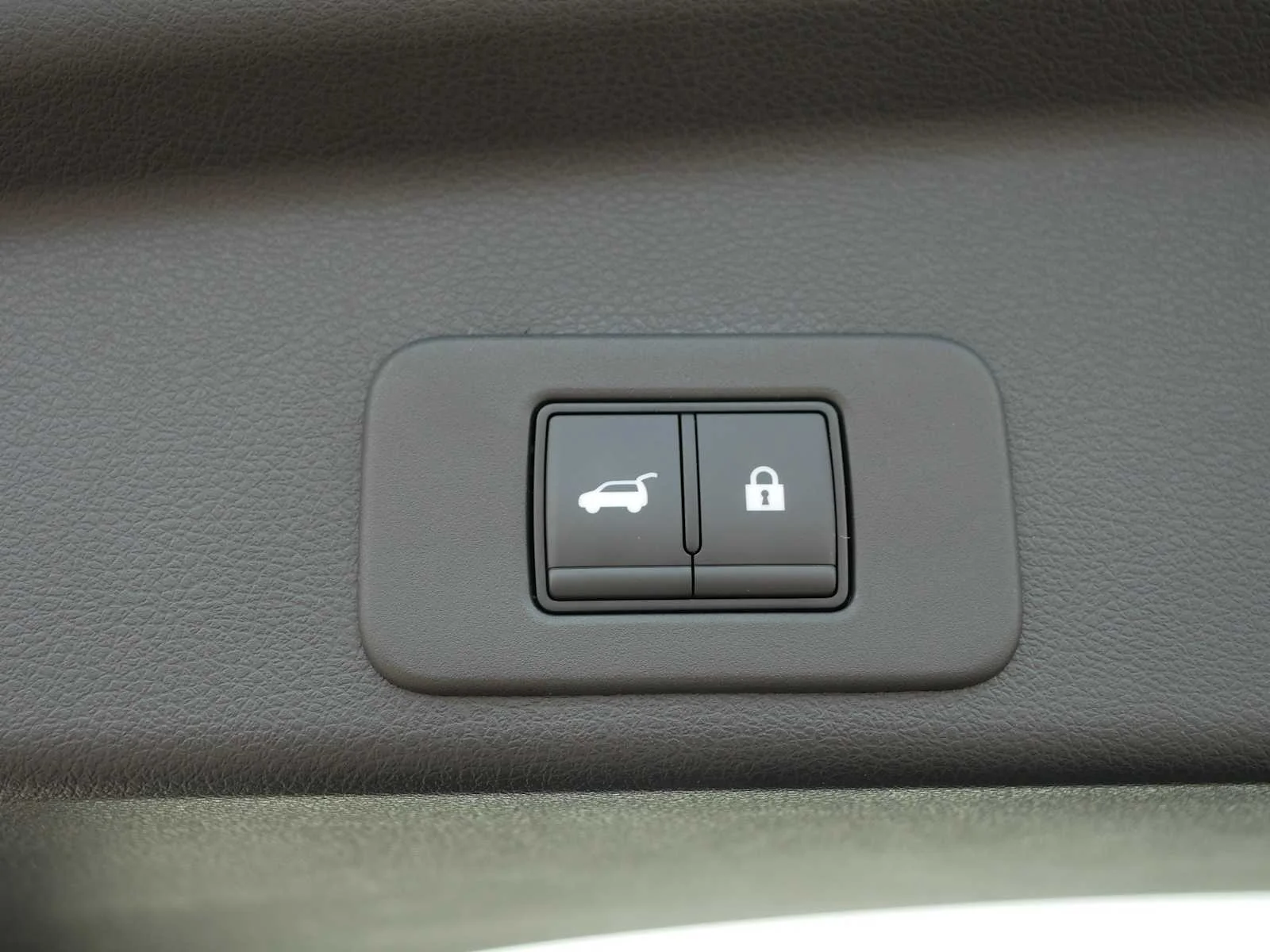 2025 Nissan Murano SV - Photo 21