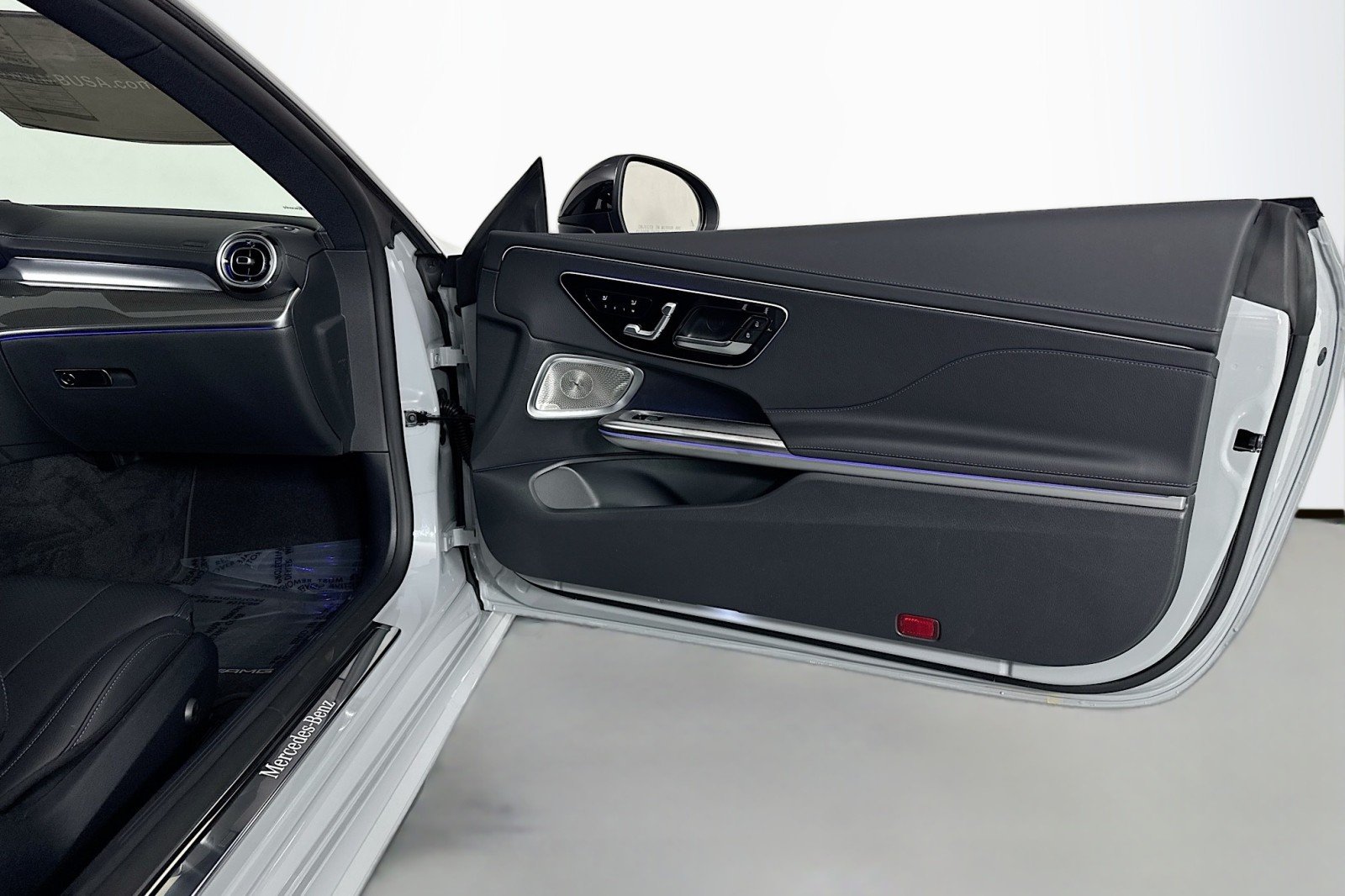 New 2026 MANUFAKTUR Alpine Grey Metallic Mercedes-Benz CLE 450 4MATIC® Coupe image 23