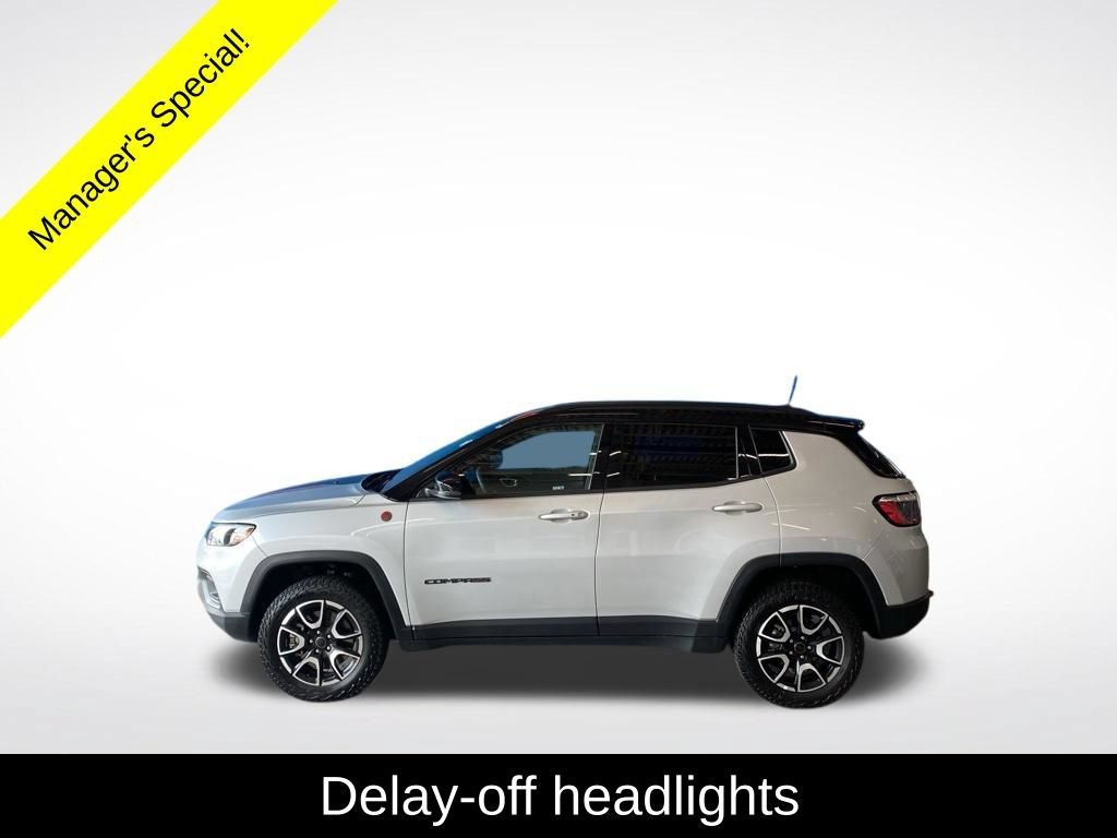2025 Jeep Compass Trailhawk - Photo 18
