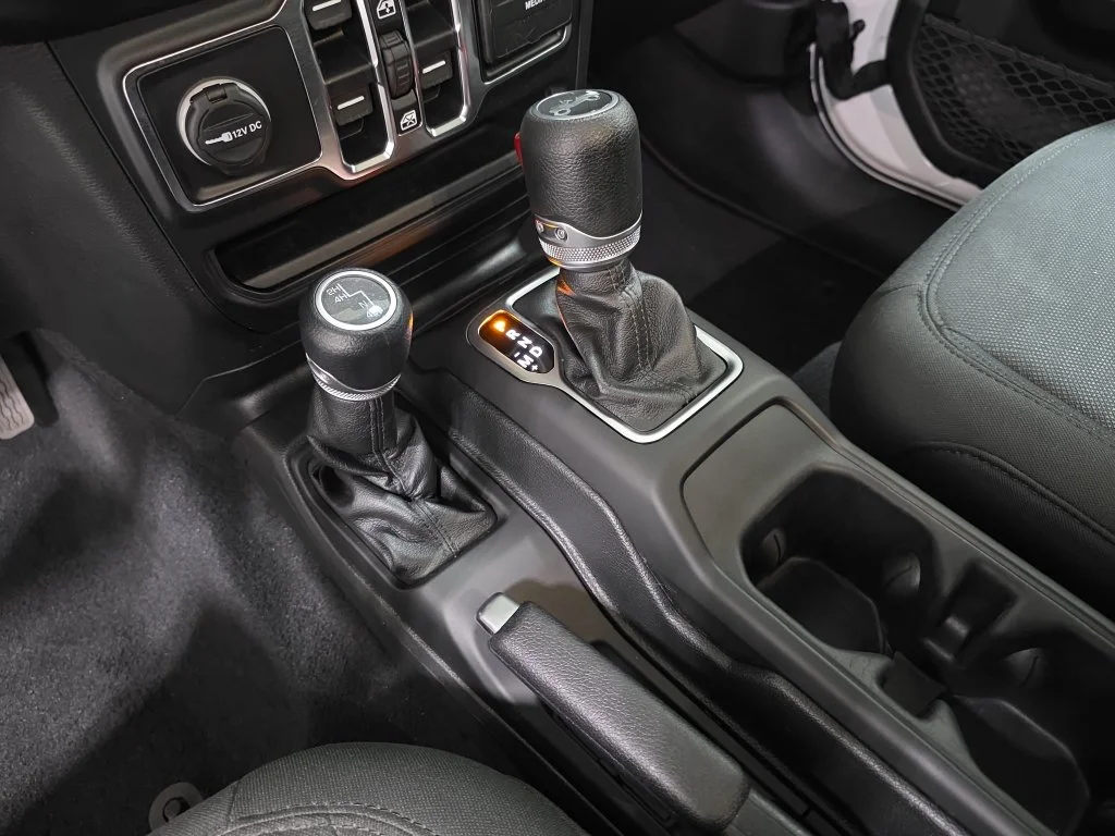 Used 2020 Bright White Clearcoat Jeep Unlimited Sport image 25