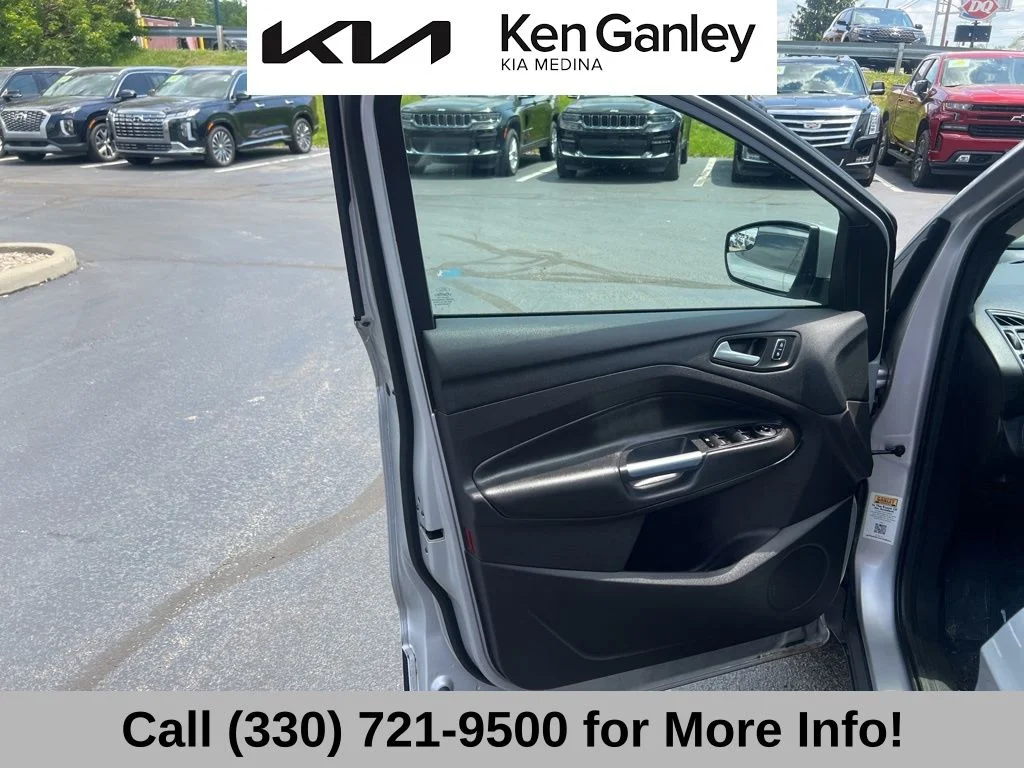 Used 2016 Silver Ford SE image 25