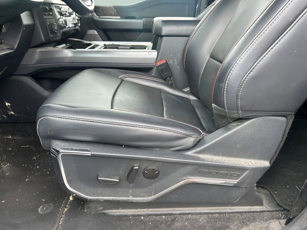 Used 2024 Gray Metallic Ford Lariat image 24