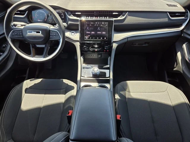 Used 2025 Gray Jeep Laredo X image 11