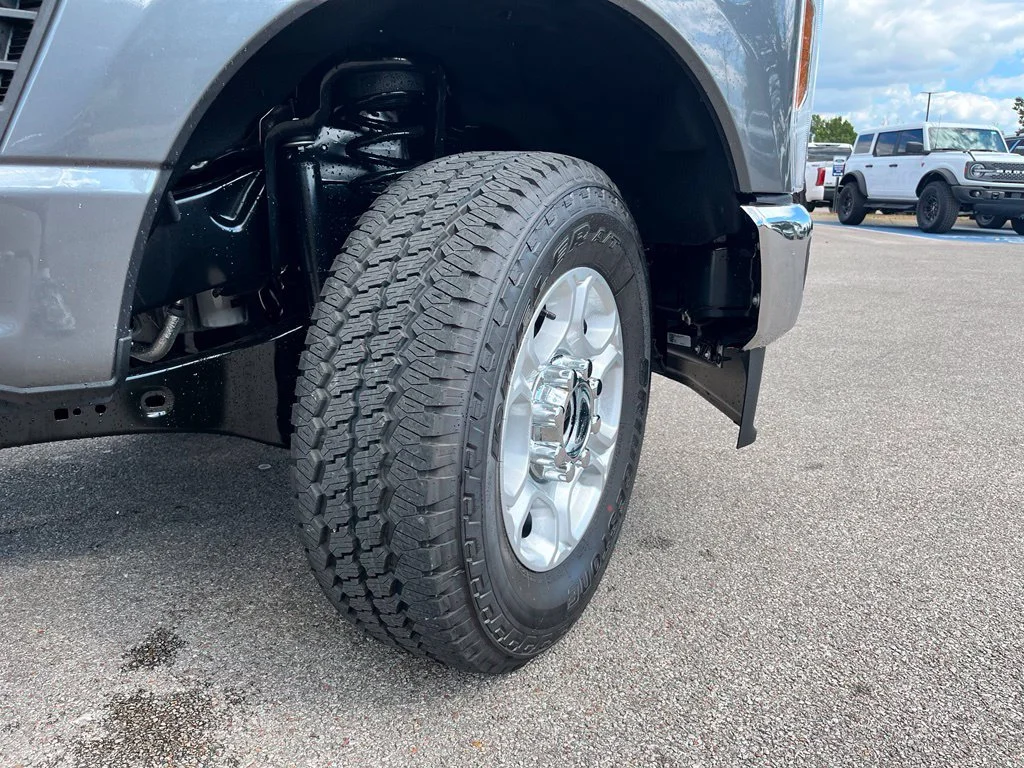New 2026 Gray Ford XLT image 8