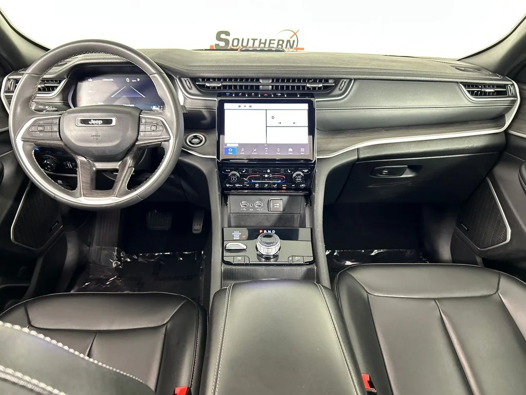 Used 2024 Black Jeep 4xe image 18