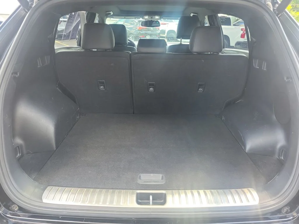 Used 2020 Red Kia SX image 9