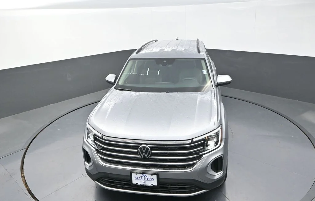 Used 2026 Silver Volkswagen 2.0T SE image 15