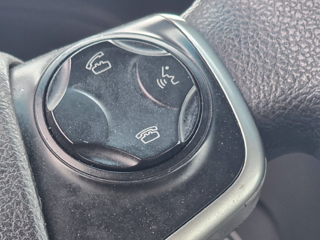 Used 2014 Gray Toyota LE image 22