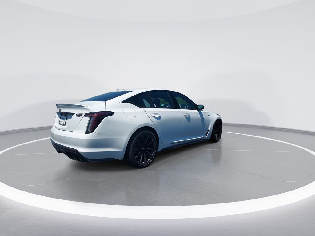 Used 2024 White Cadillac V-Series image 8