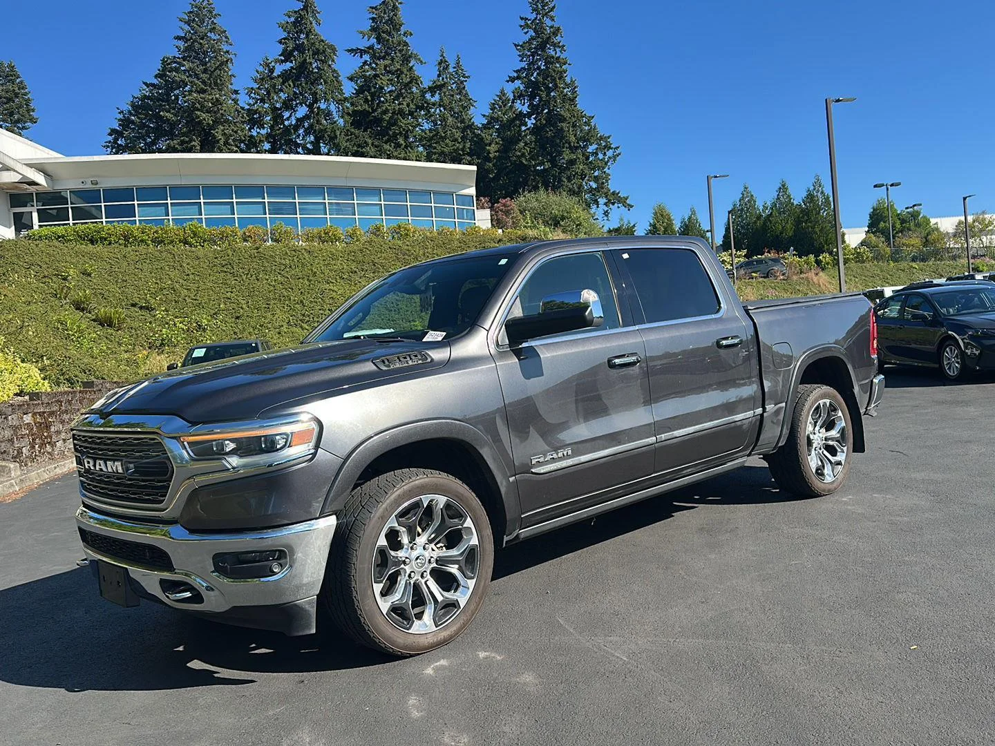 2020 RAM 1500 Limited 4x4 Crew Cab 5'7's photo