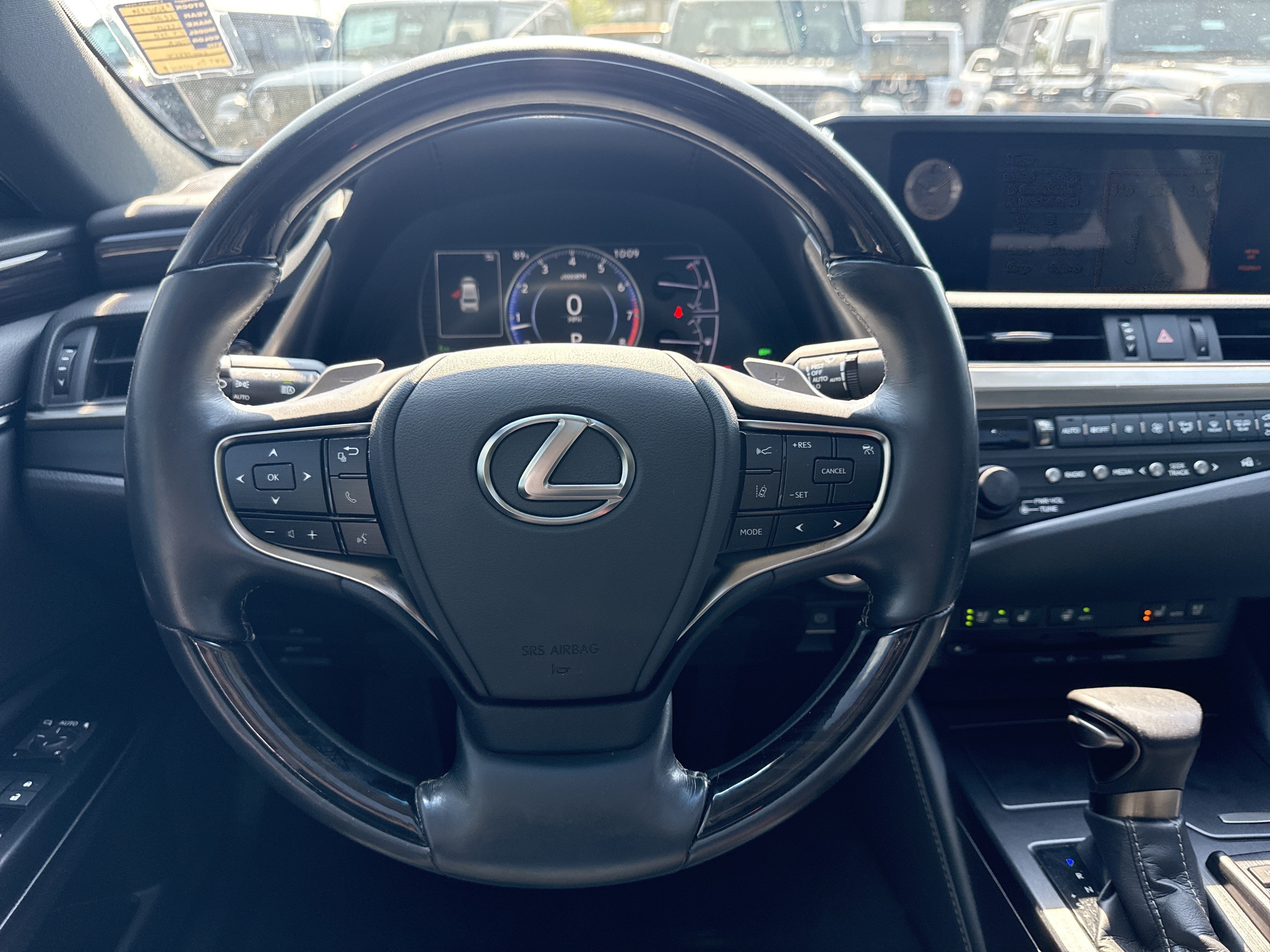 Used 2020 Black Lexus ES 350 image 25