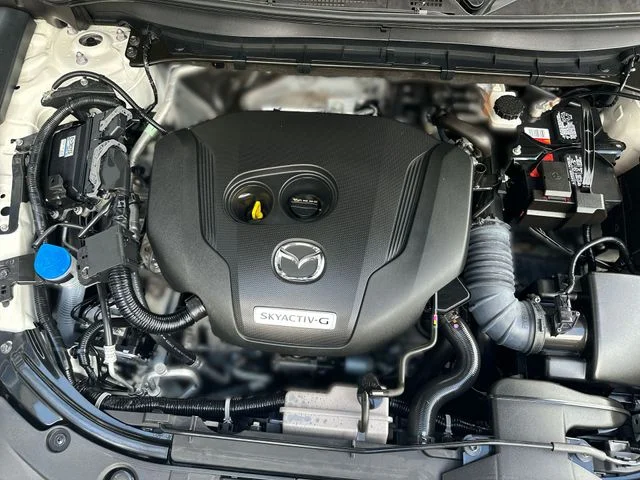 Used 2020 White Mazda Signature image 29