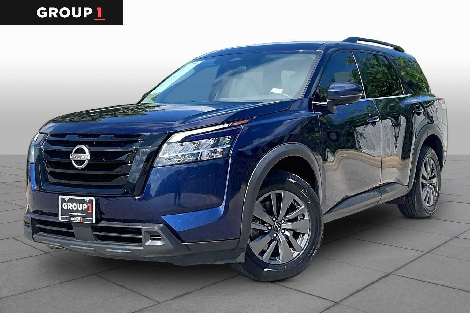 2022 Nissan Pathfinder SV
