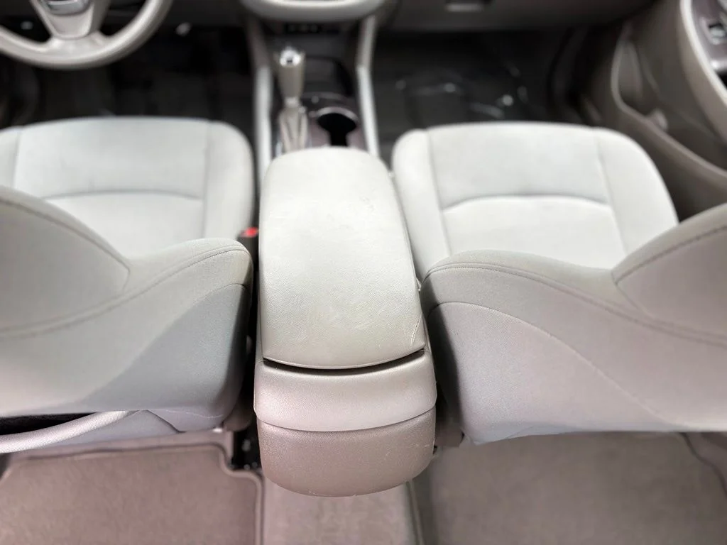 Used 2020 White Chevrolet LS image 12