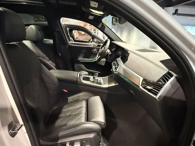 Certified Used 2023 Alpine White BMW xDrive40i image 27